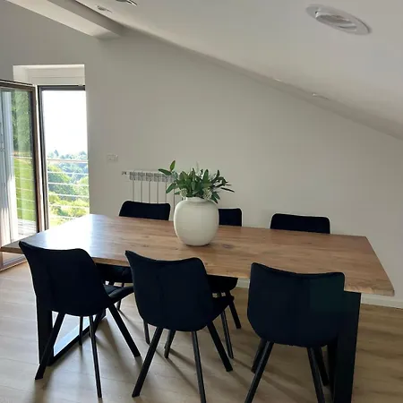 Апартаменты Charming Alpine With Sauna *