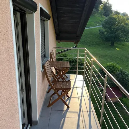 Charming Alpine With Sauna Апартаменты Кобарид