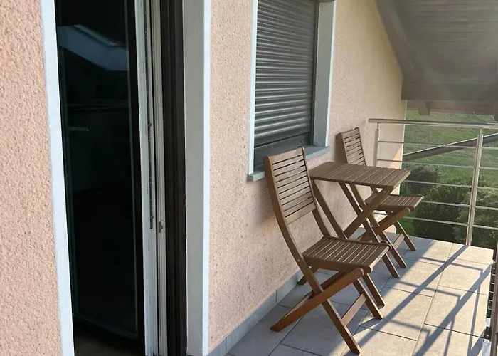 דירה Charming Alpine With Sauna *