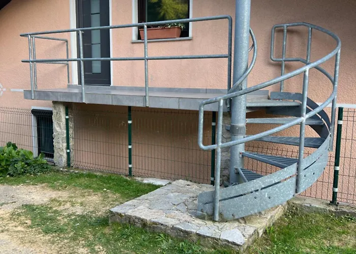 Charming Alpine With Sauna קובאריד